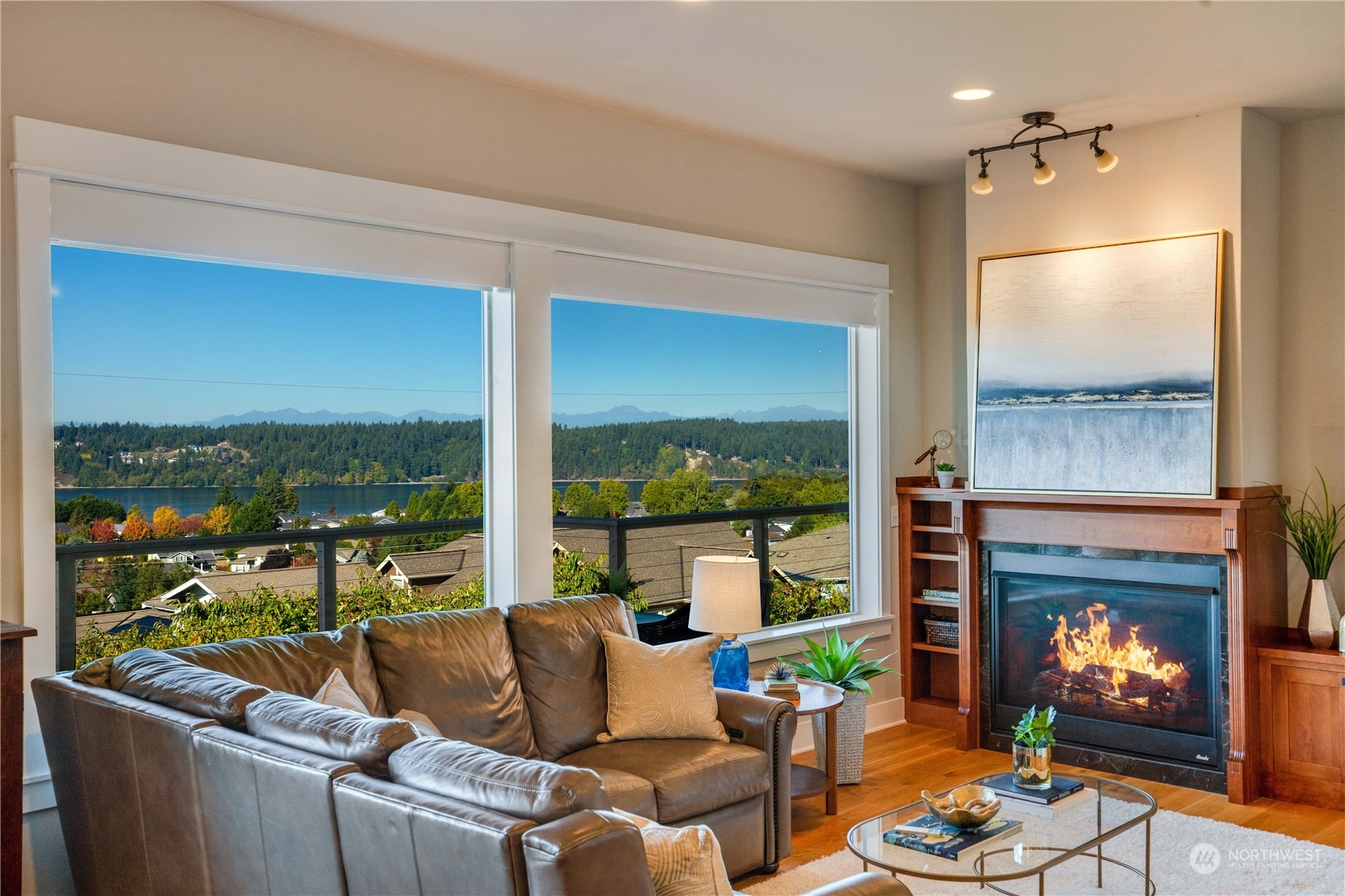 622 North Fernside Drive Tacoma, WA 98406 - Photo 3 of 40 a living room with fireplace furniture and a fireplace