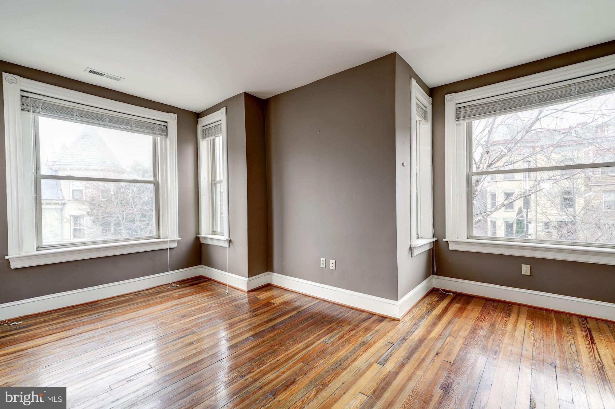 83 W Street Northwest Washington, DC 20001 - Photo 16 of 47