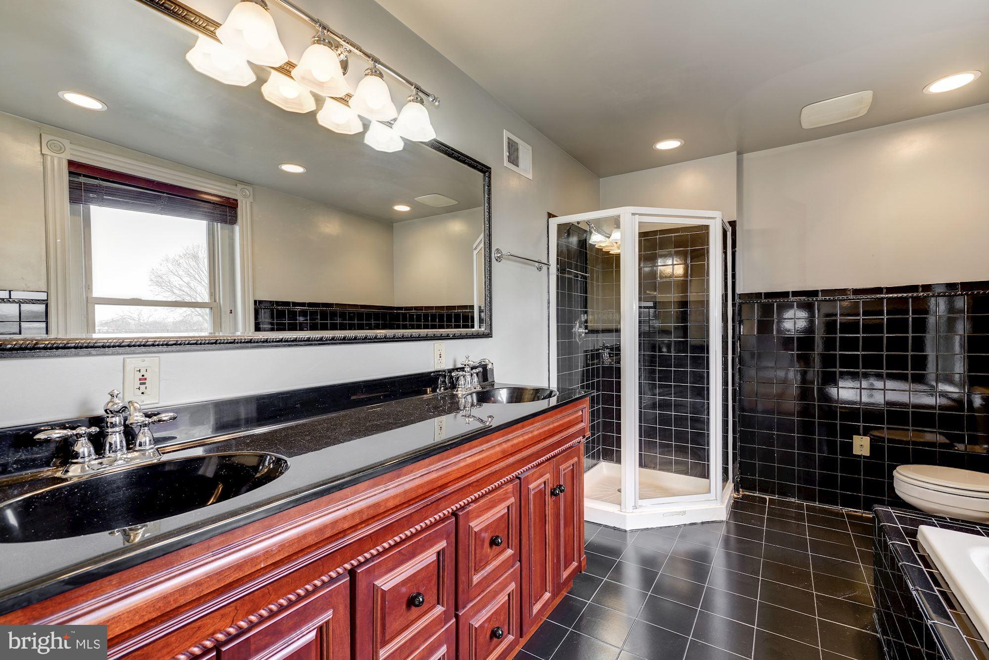 83 W Street Northwest Washington, DC 20001 - Photo 29 of 47