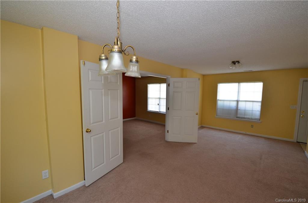 5601 Sunpath Circle Charlotte, NC 28269 - Photo 7 of 15 a view of a room with window