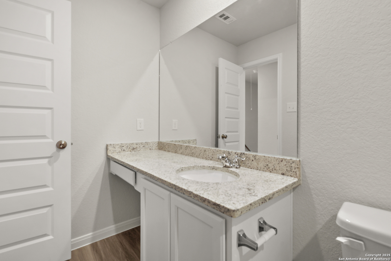 13632 Helton Pass St. Hedwig, TX 78152 - Photo 17 of 33