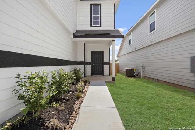 $312,990 | 13632 Helton Pass, St. Hedwig, TX 78152