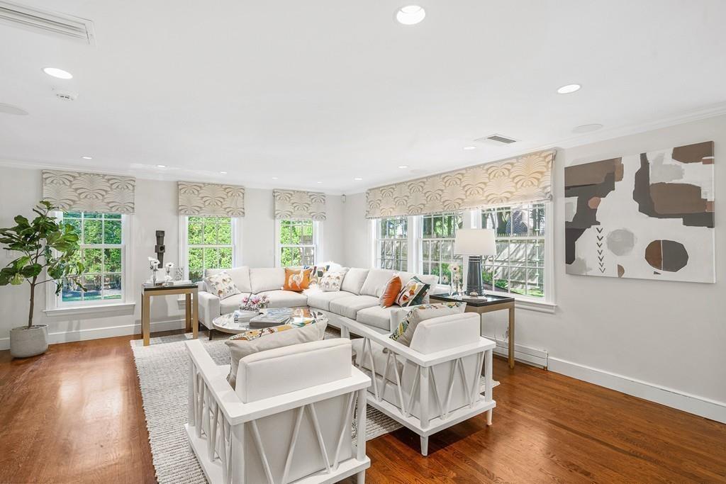 42 Richland Road Wellesley, MA 02481 - Photo 6 of 24