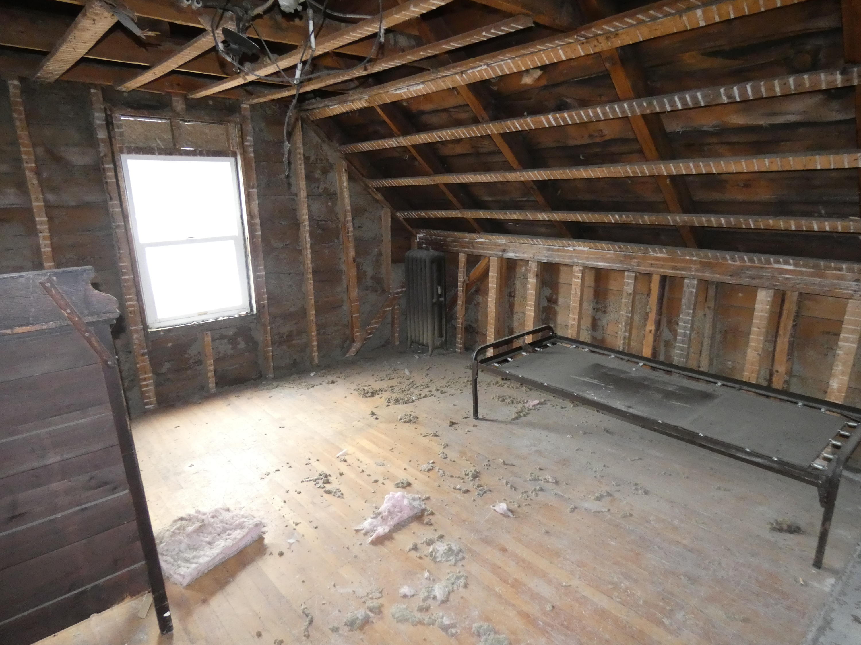 212 Pine Point Road Scarborough, ME 04074 - Photo 27 of 34 2nd Floor Bedroom (fire damaged)