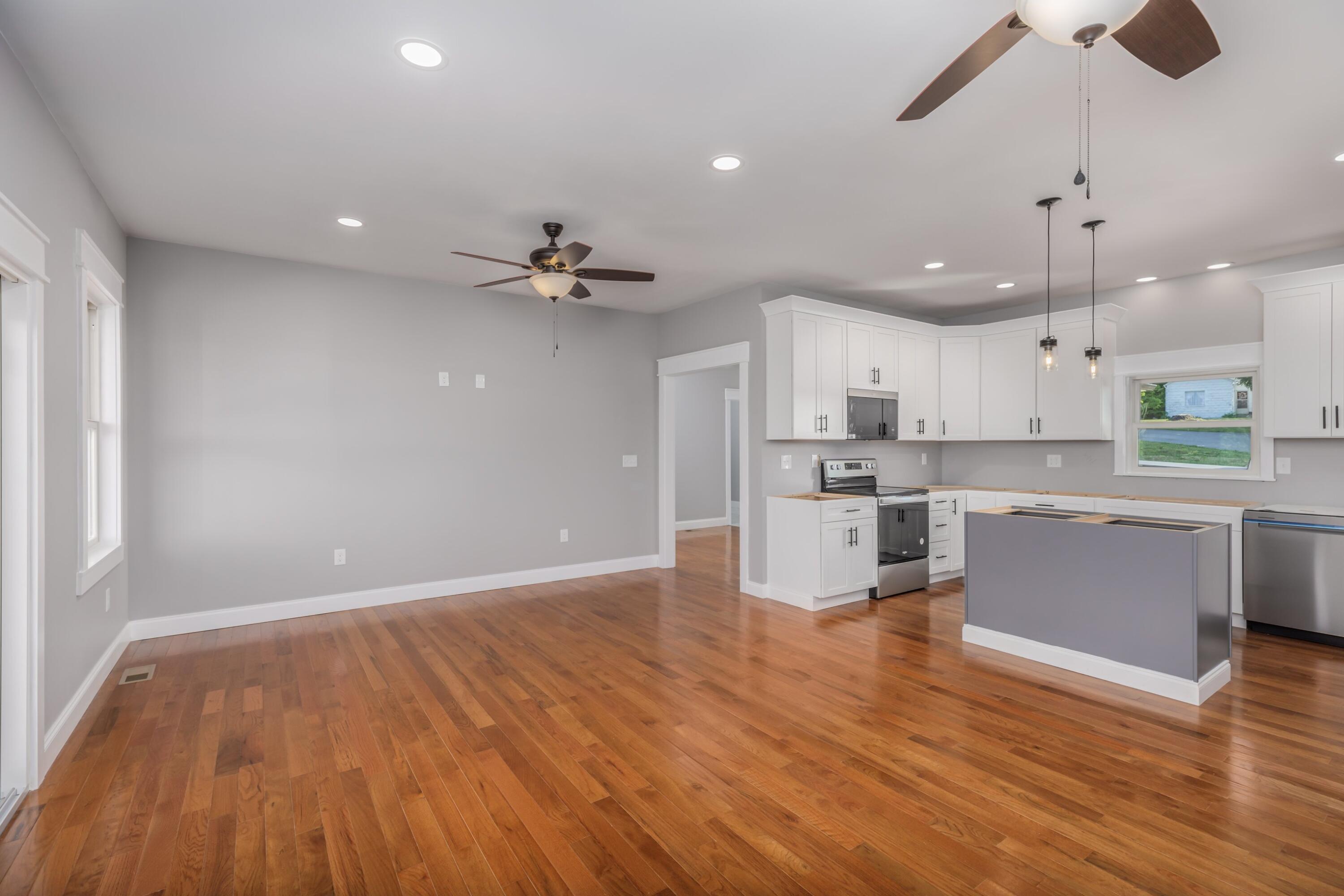 1675 Rines Road Talbott, TN 37877 - Photo 10 of 44 Interior-3.jpg-SMALL