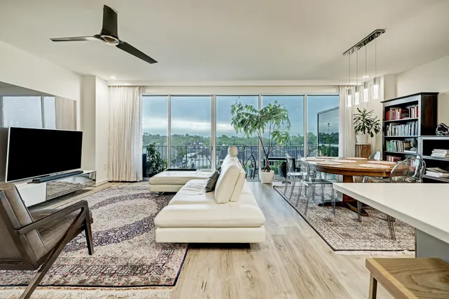 $4,225 | 2200 Willowick Road, Unit 4E, Houston, TX 77027