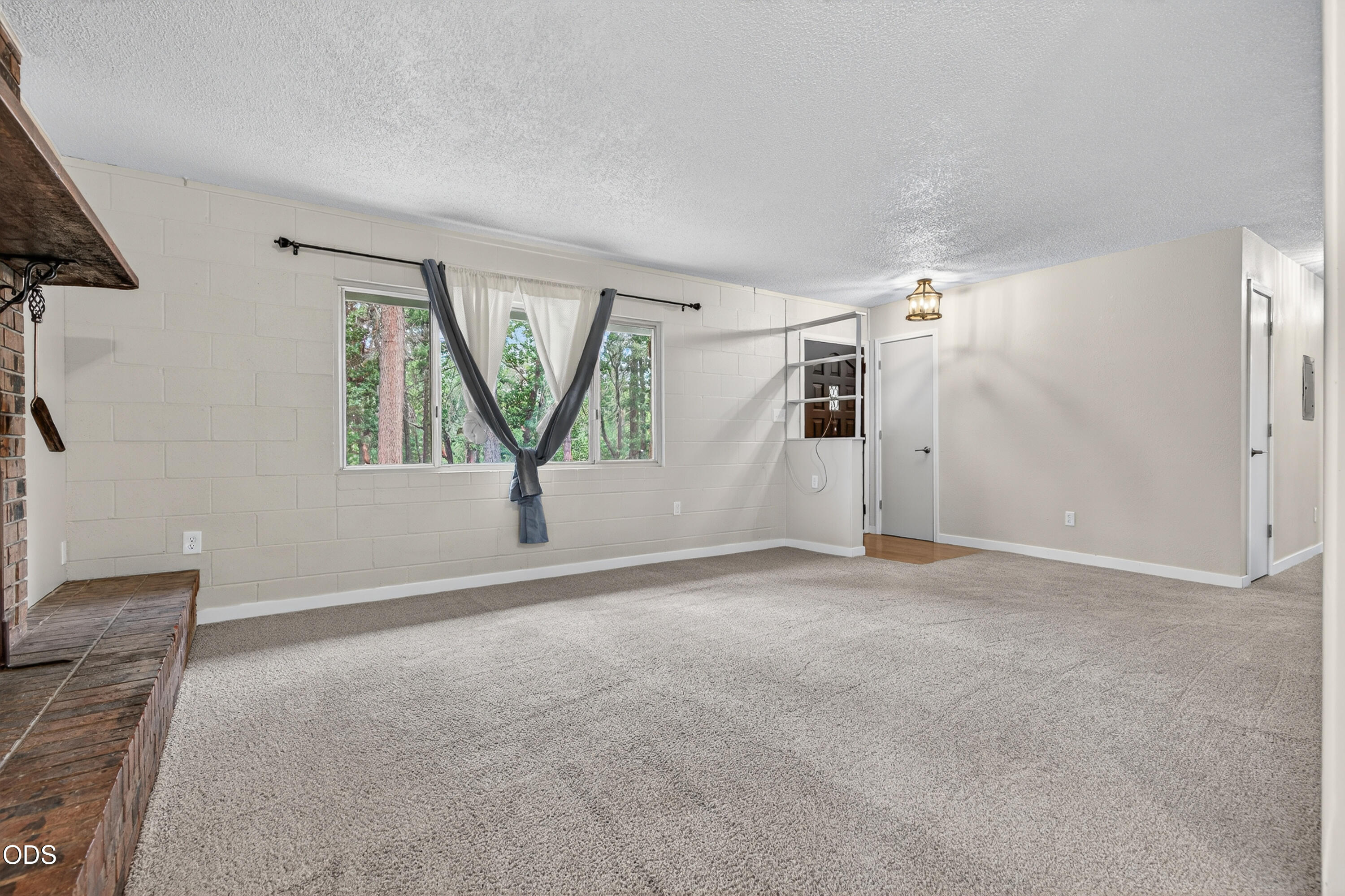 981 Upper Applegate Road Jacksonville, OR 97530 - Photo 4 of 36