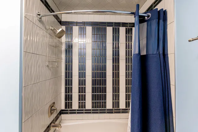 $399,900 | 7806 West 83rd Street, Bridgeview, IL 60455