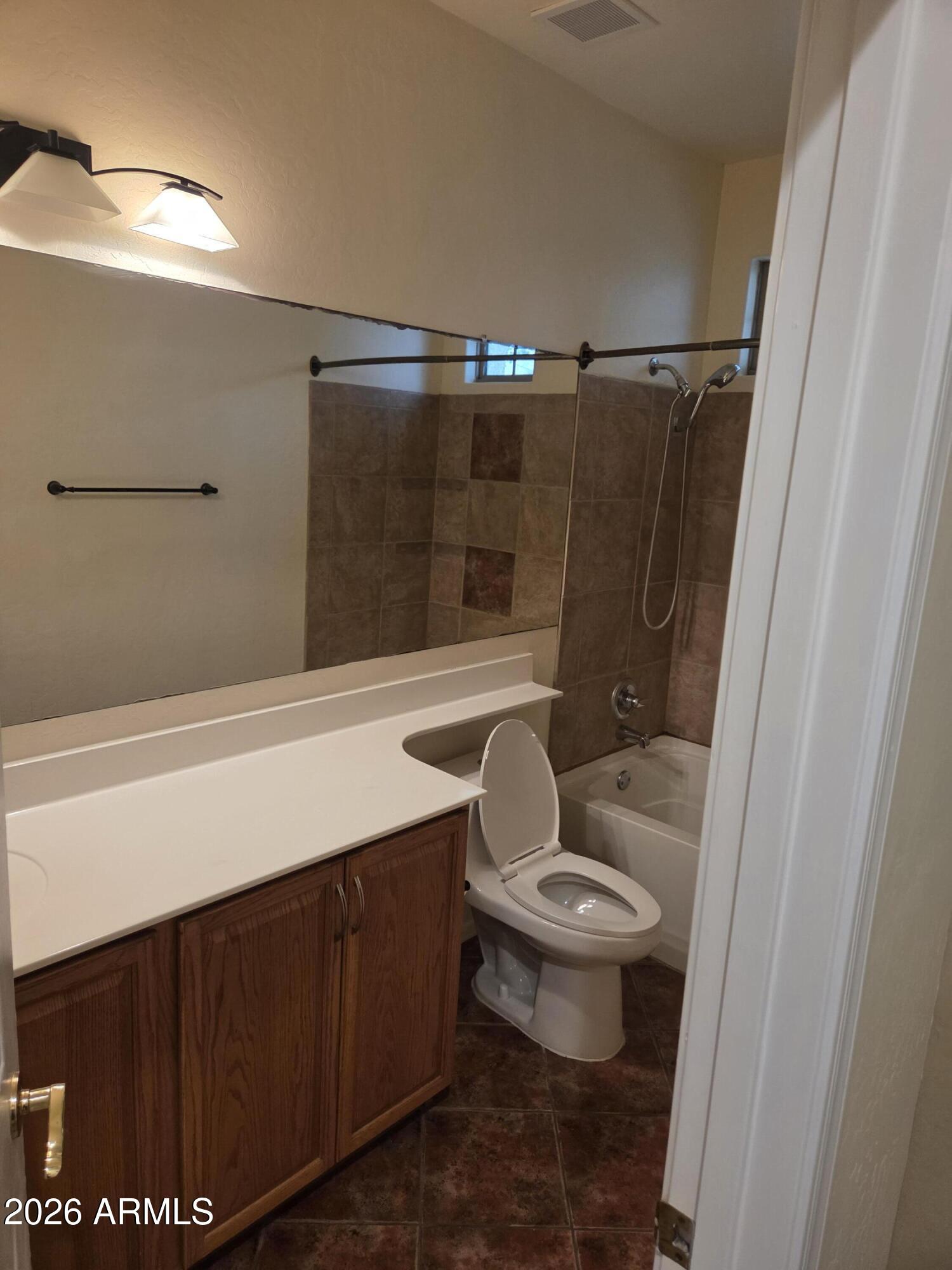 7809 South 18th Way Phoenix, AZ 85042 - Photo 30 of 52 20260211_122310