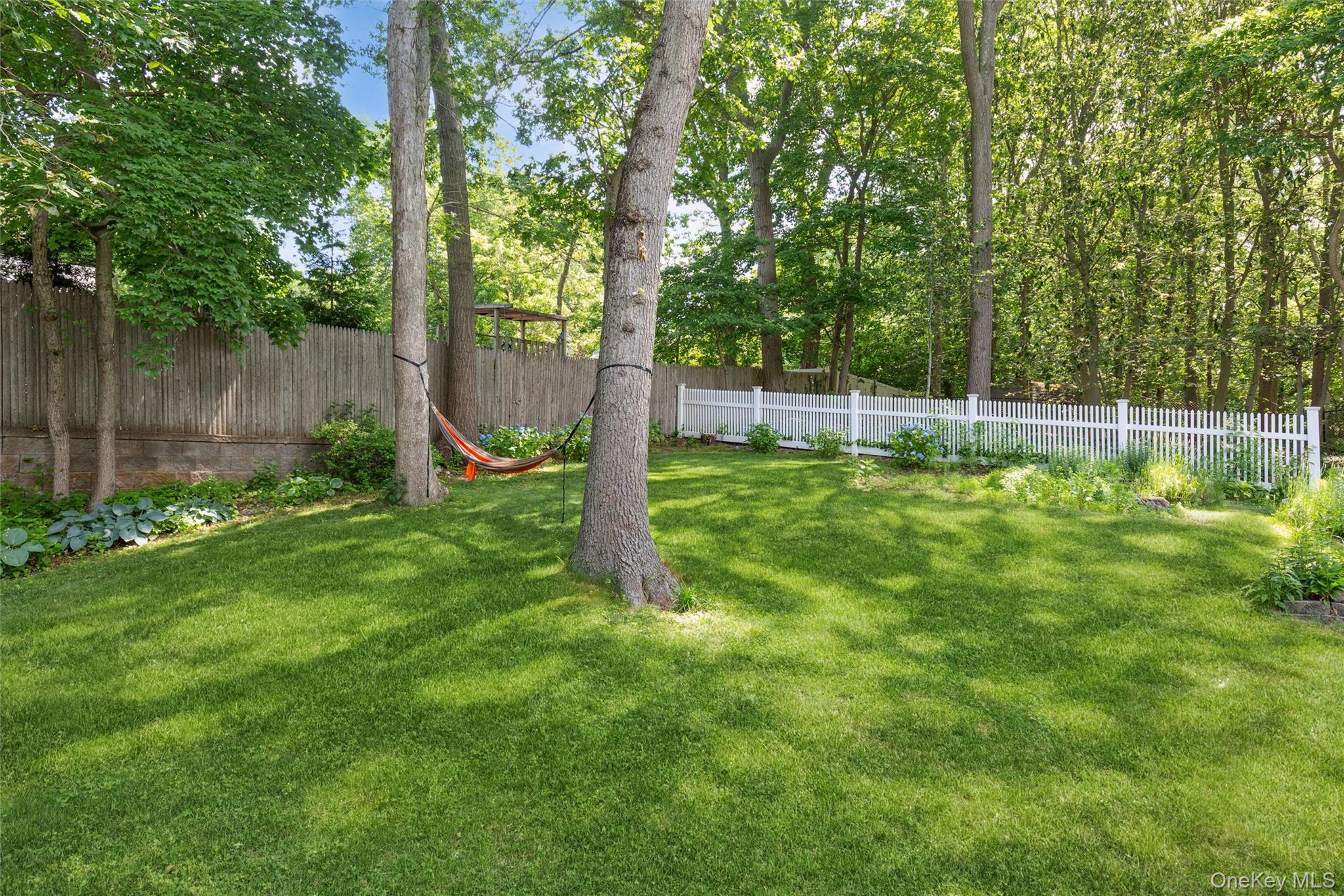 23 Eastwood Road Miller Place, NY 11764 - Photo 23 of 28