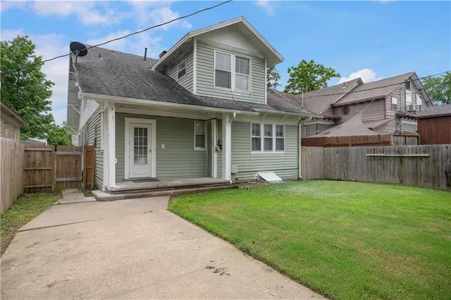 $165,000 | 704 Lincoln Street, Coffeyville, KS 67337