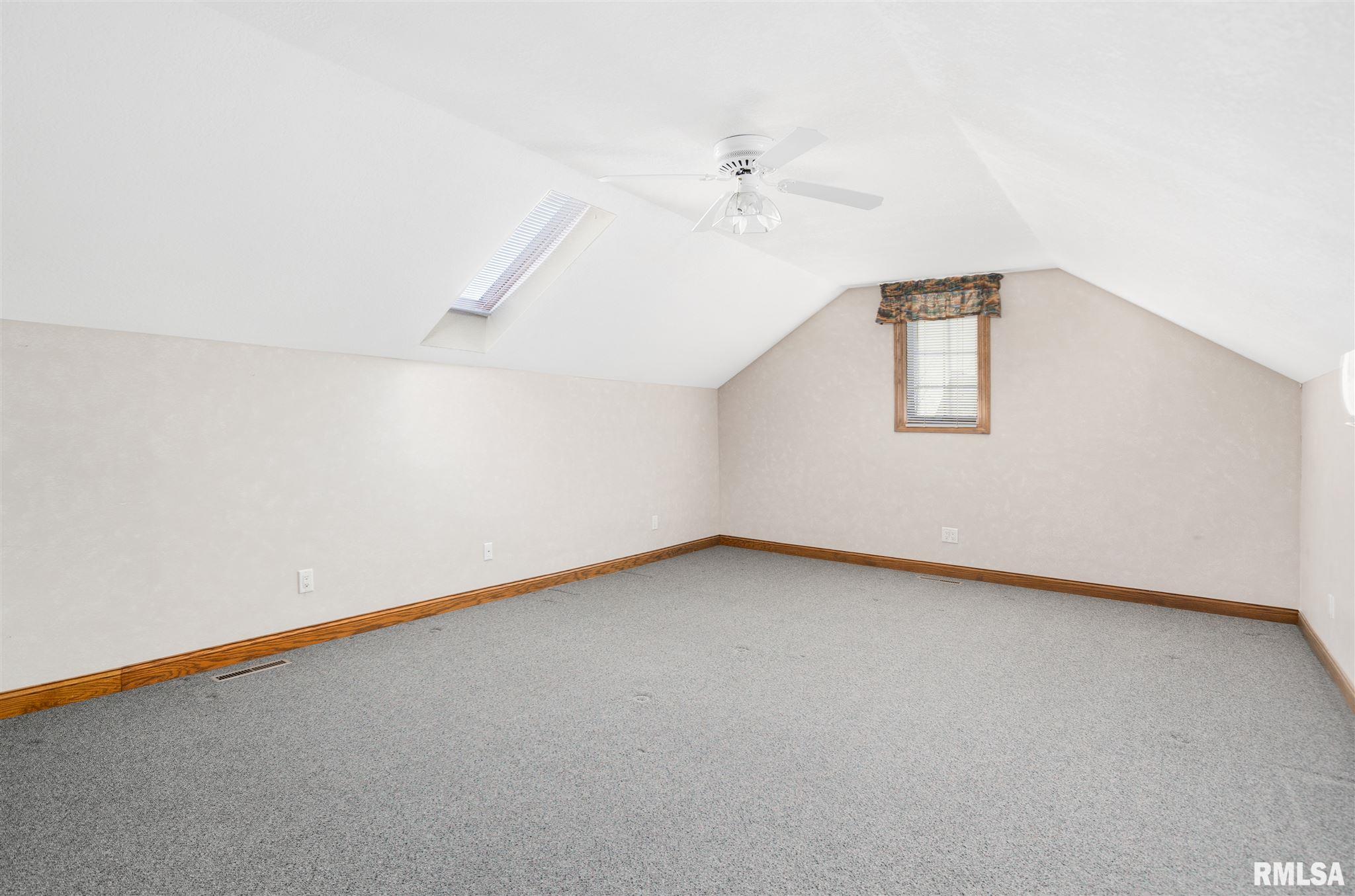 4874 White Post Road Bettendorf, IA 52722 - Photo 16 of 37