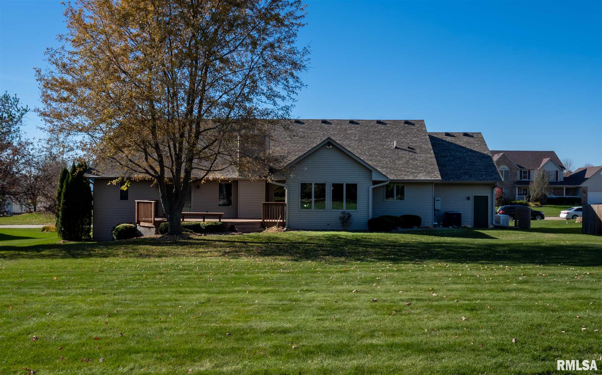 4874 White Post Road Bettendorf, IA 52722 - Photo 20 of 37