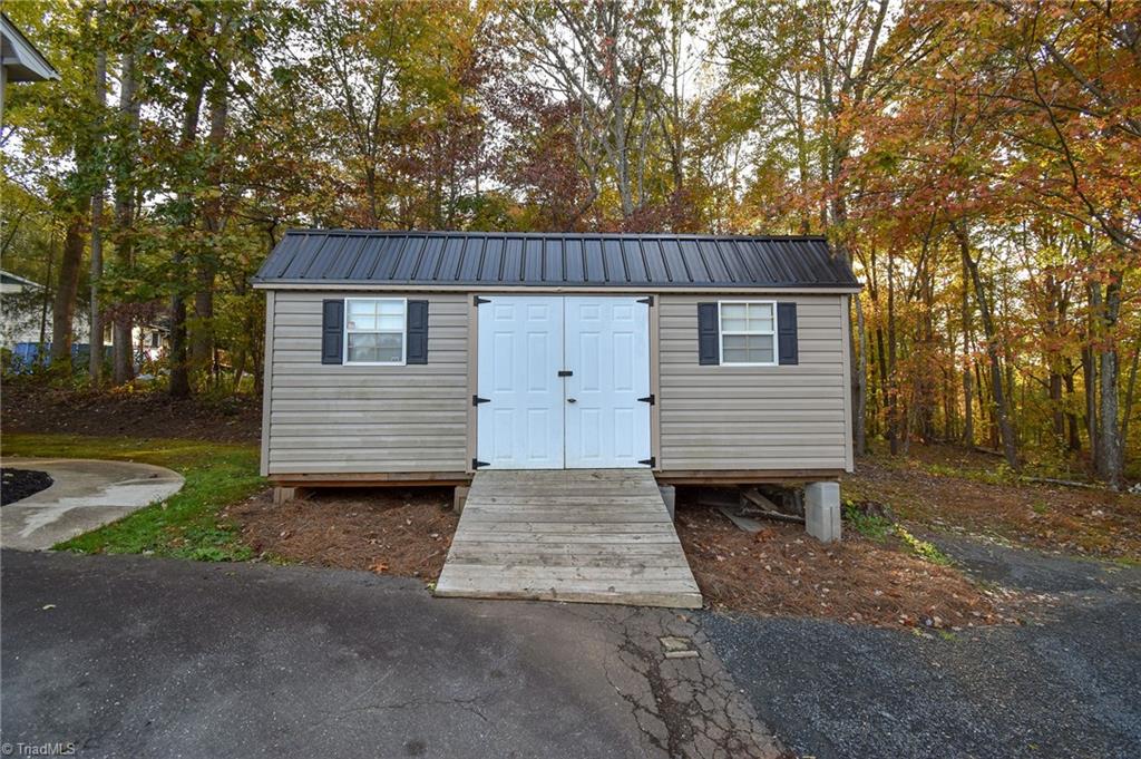 1321 Cortez Road Asheboro, NC 27205 - Photo 5 of 23 Gallery Image 5