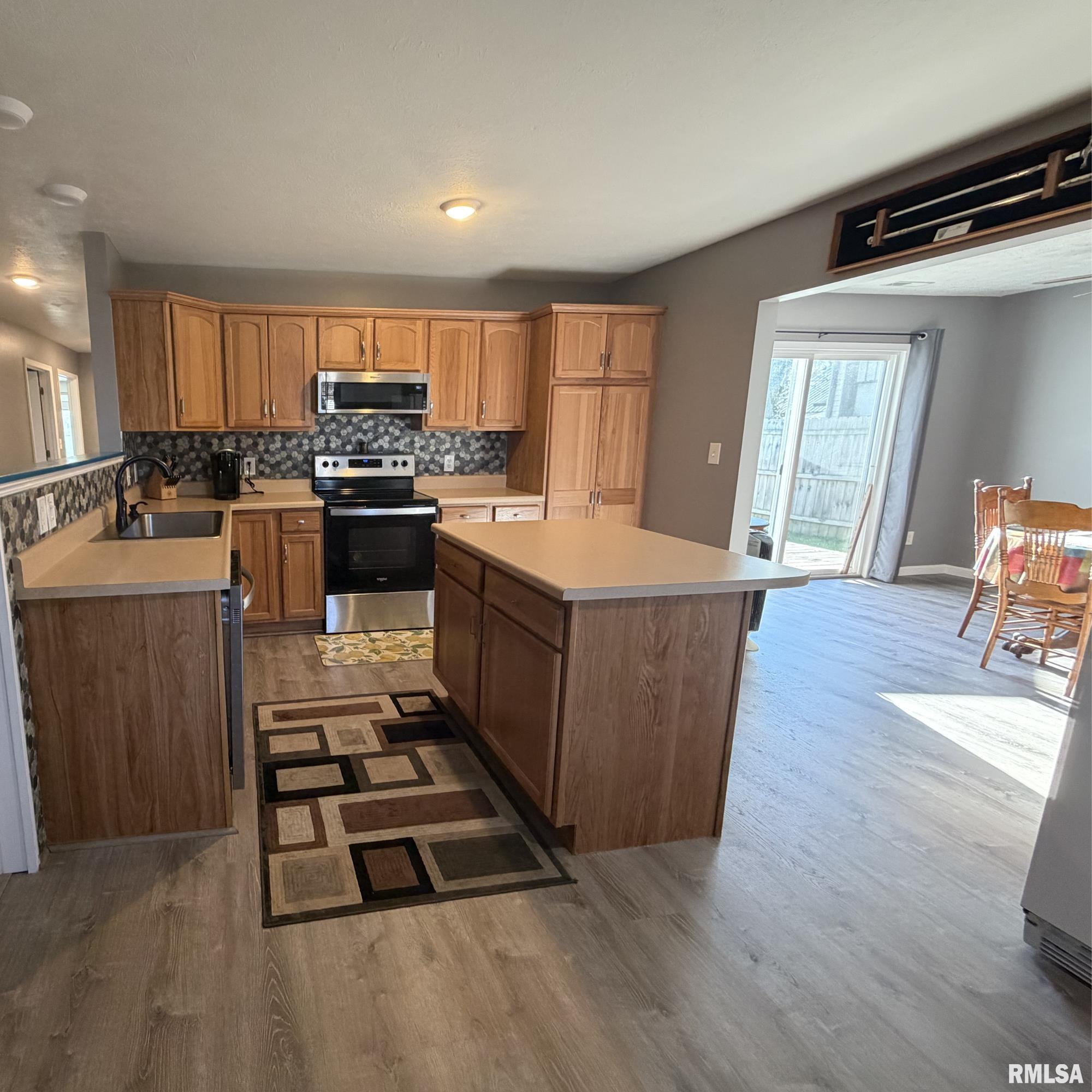 905 North Granite Street Marion, IL 62959 - Photo 16 of 45