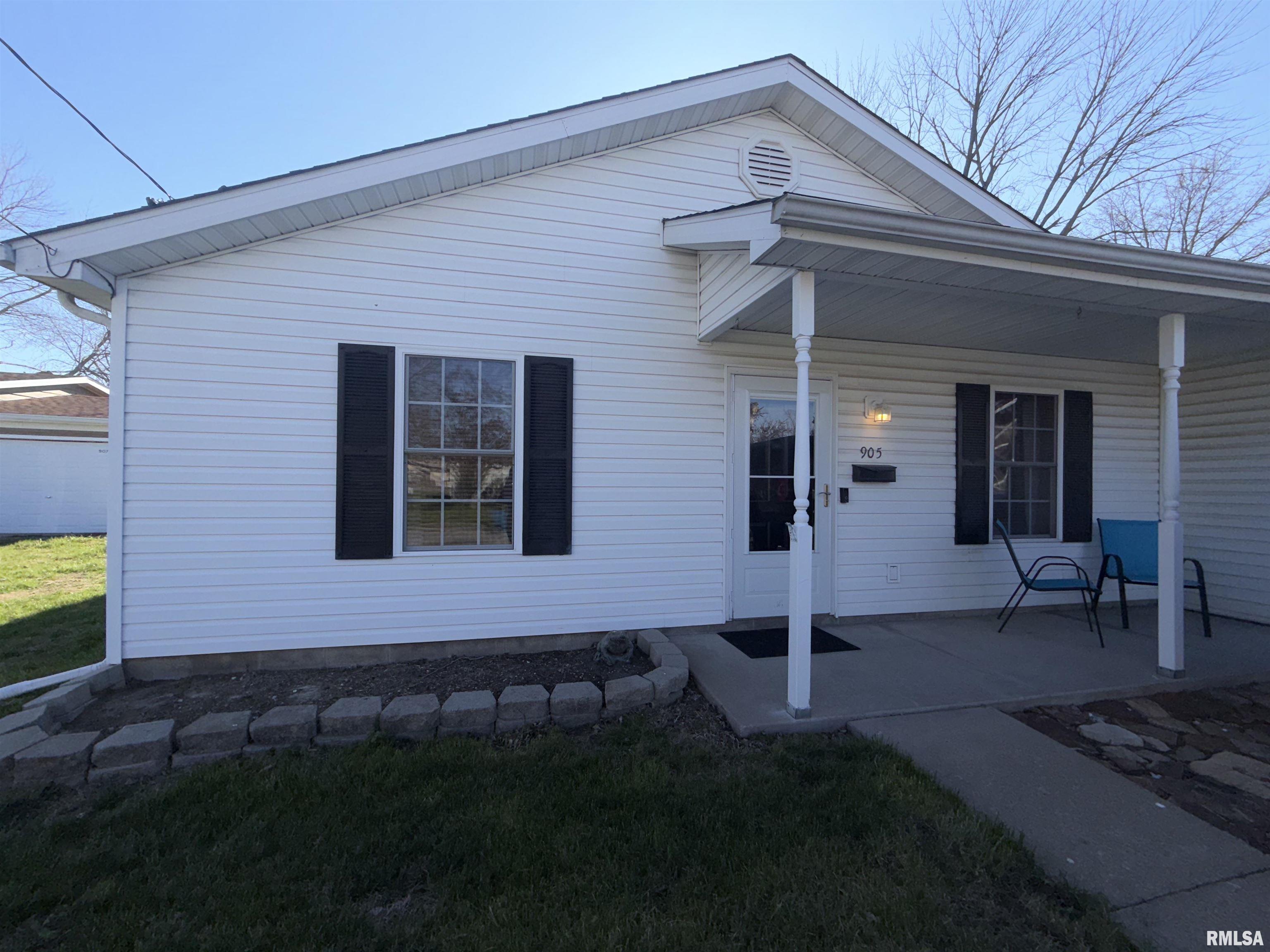 905 North Granite Street Marion, IL 62959 - Photo 2 of 45