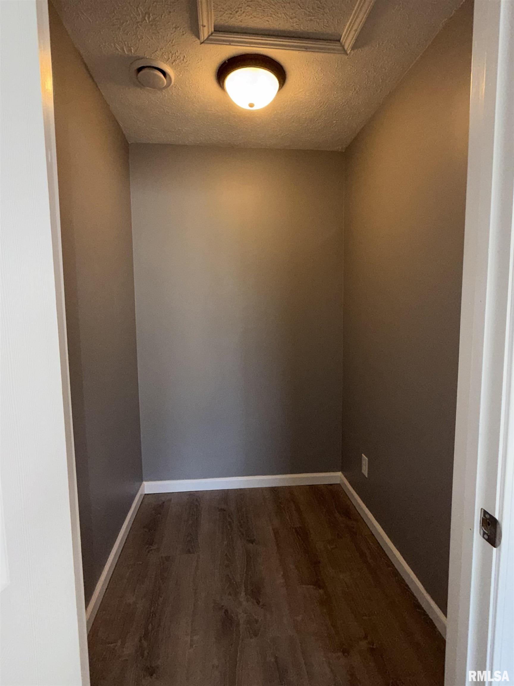 905 North Granite Street Marion, IL 62959 - Photo 21 of 45