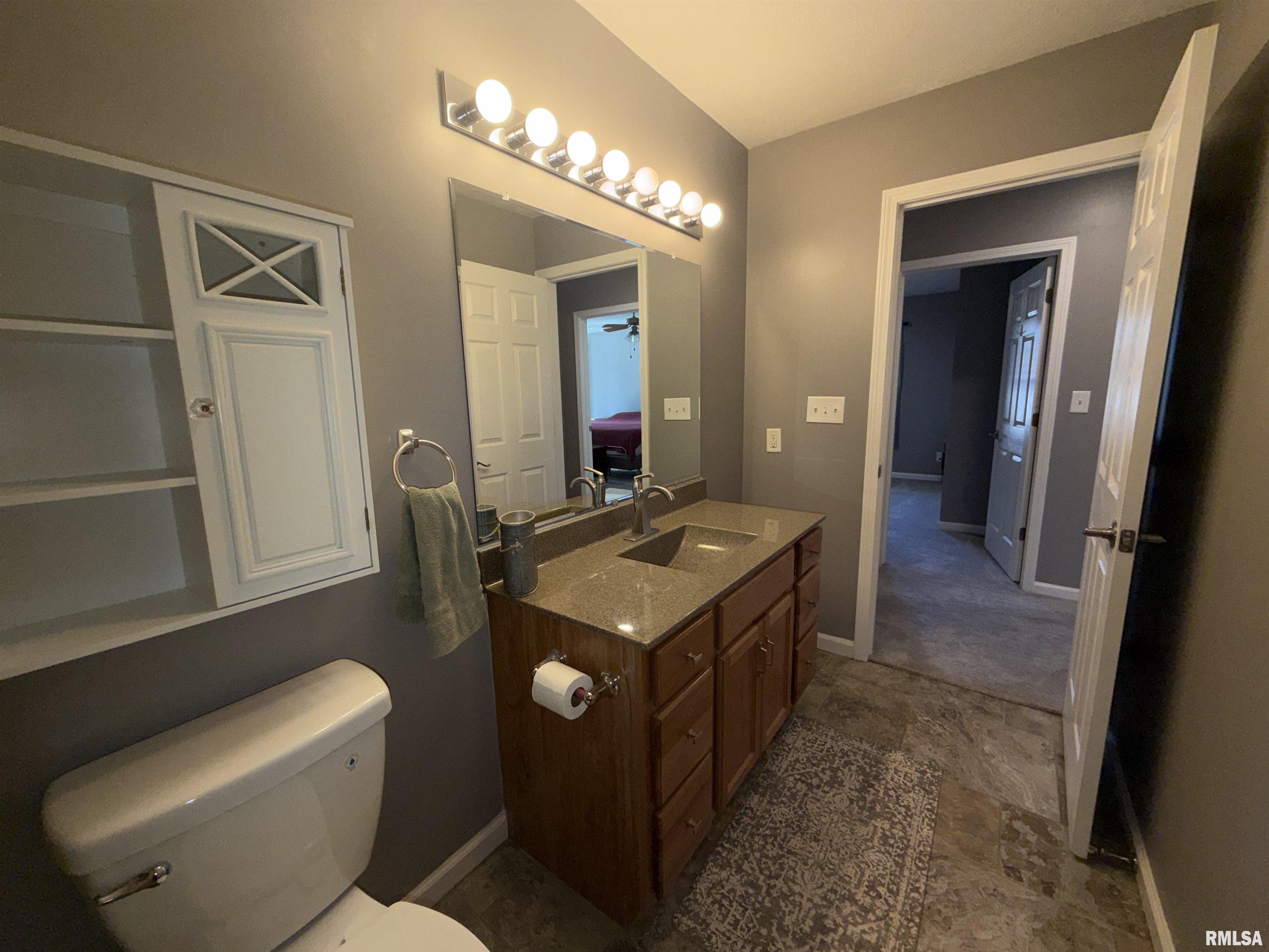 905 North Granite Street Marion, IL 62959 - Photo 28 of 45