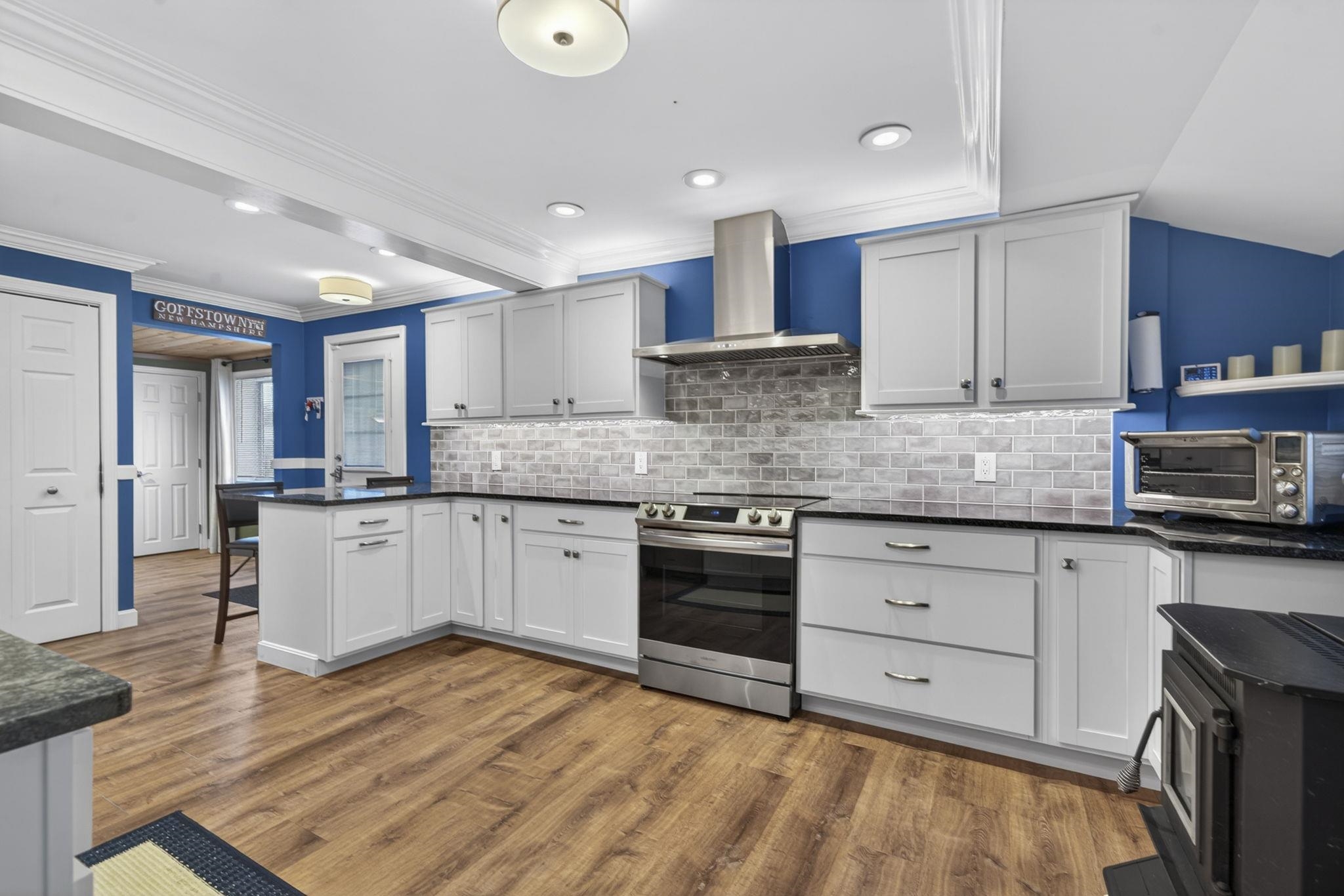 18 Fairview Street Goffstown, NH 03102 - Photo 3 of 50