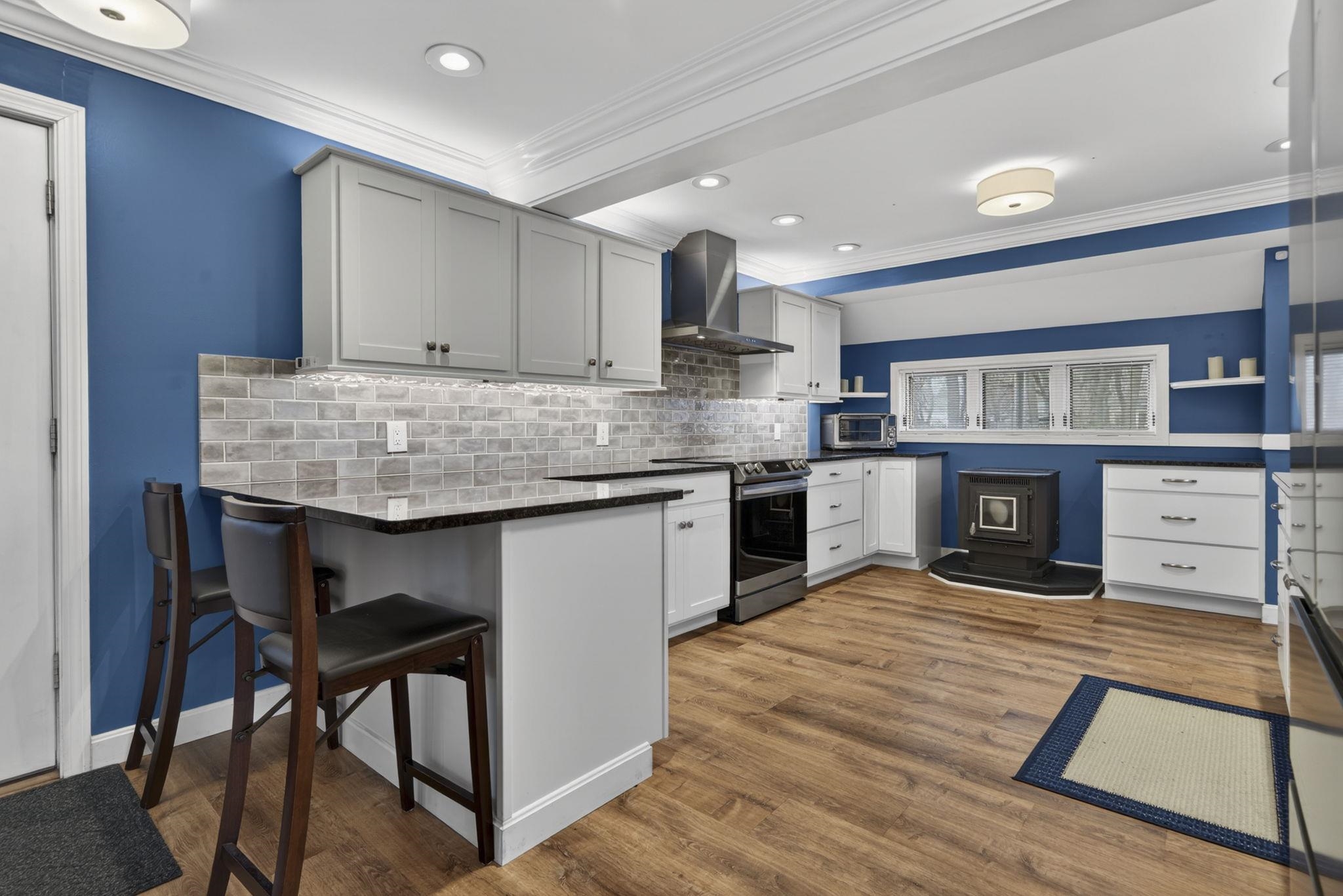 18 Fairview Street Goffstown, NH 03102 - Photo 4 of 50