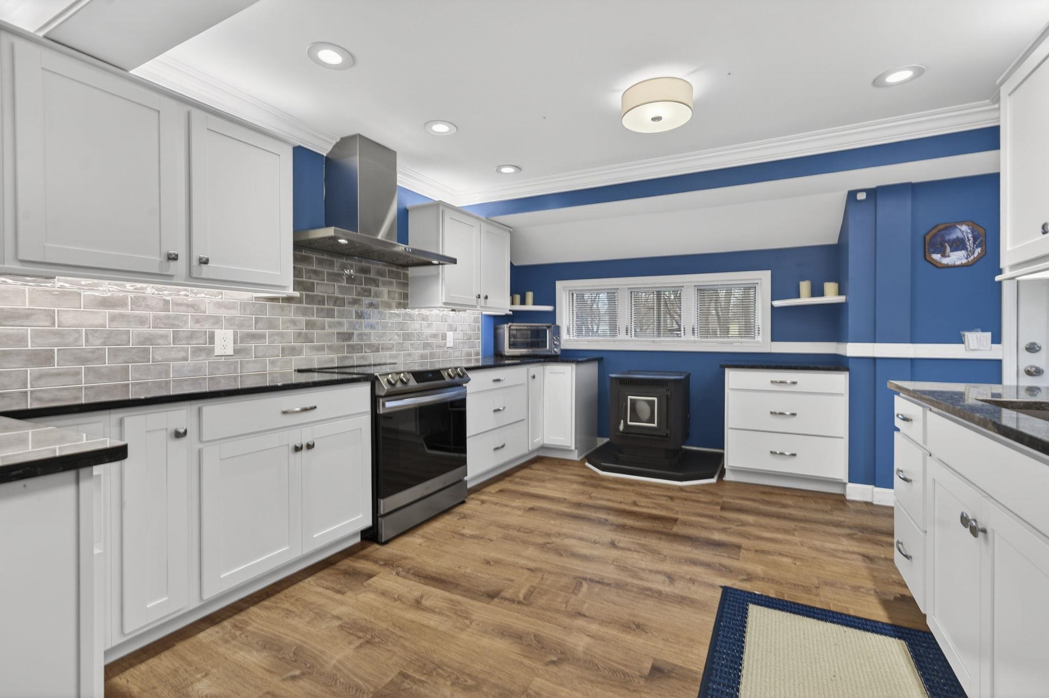 18 Fairview Street Goffstown, NH 03102 - Photo 5 of 50