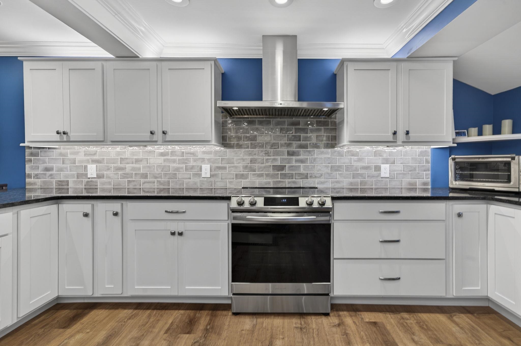 18 Fairview Street Goffstown, NH 03102 - Photo 8 of 50