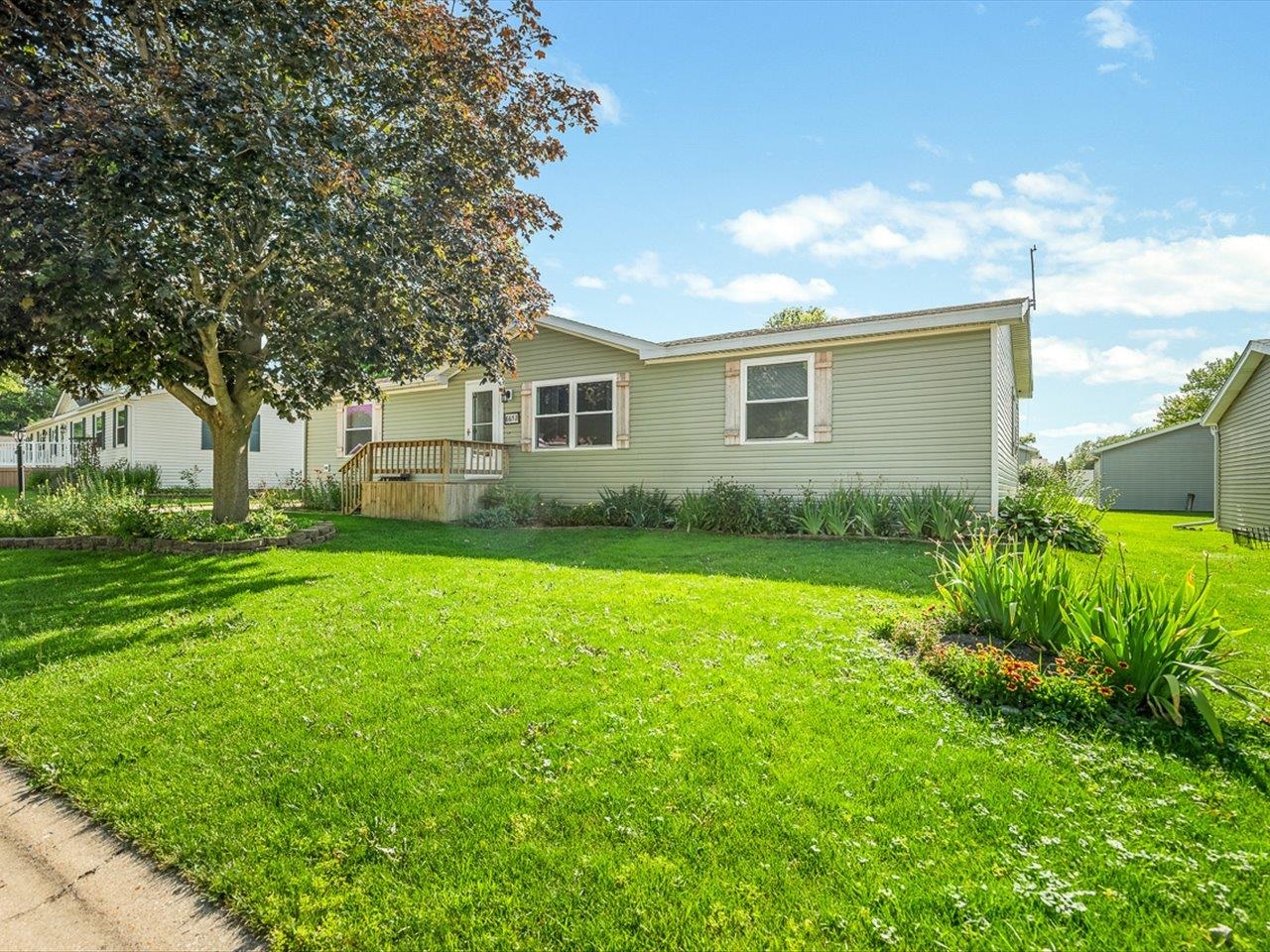 8652 Springwood Court Roscoe, IL 61073 - Photo 3 of 29