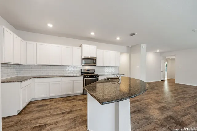 $1,850 | 15119 Longtailed Duck, San Antonio, TX 78253