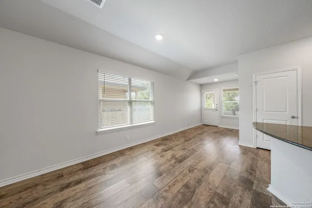 $1,850 | 15119 Longtailed Duck, San Antonio, TX 78253