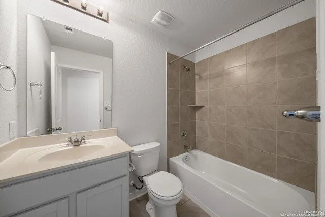 $1,850 | 15119 Longtailed Duck, San Antonio, TX 78253