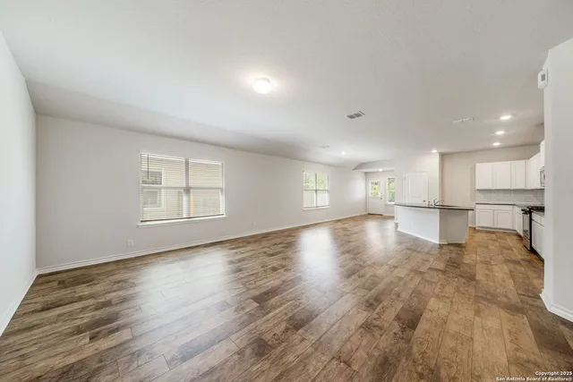 $1,850 | 15119 Longtailed Duck, San Antonio, TX 78253