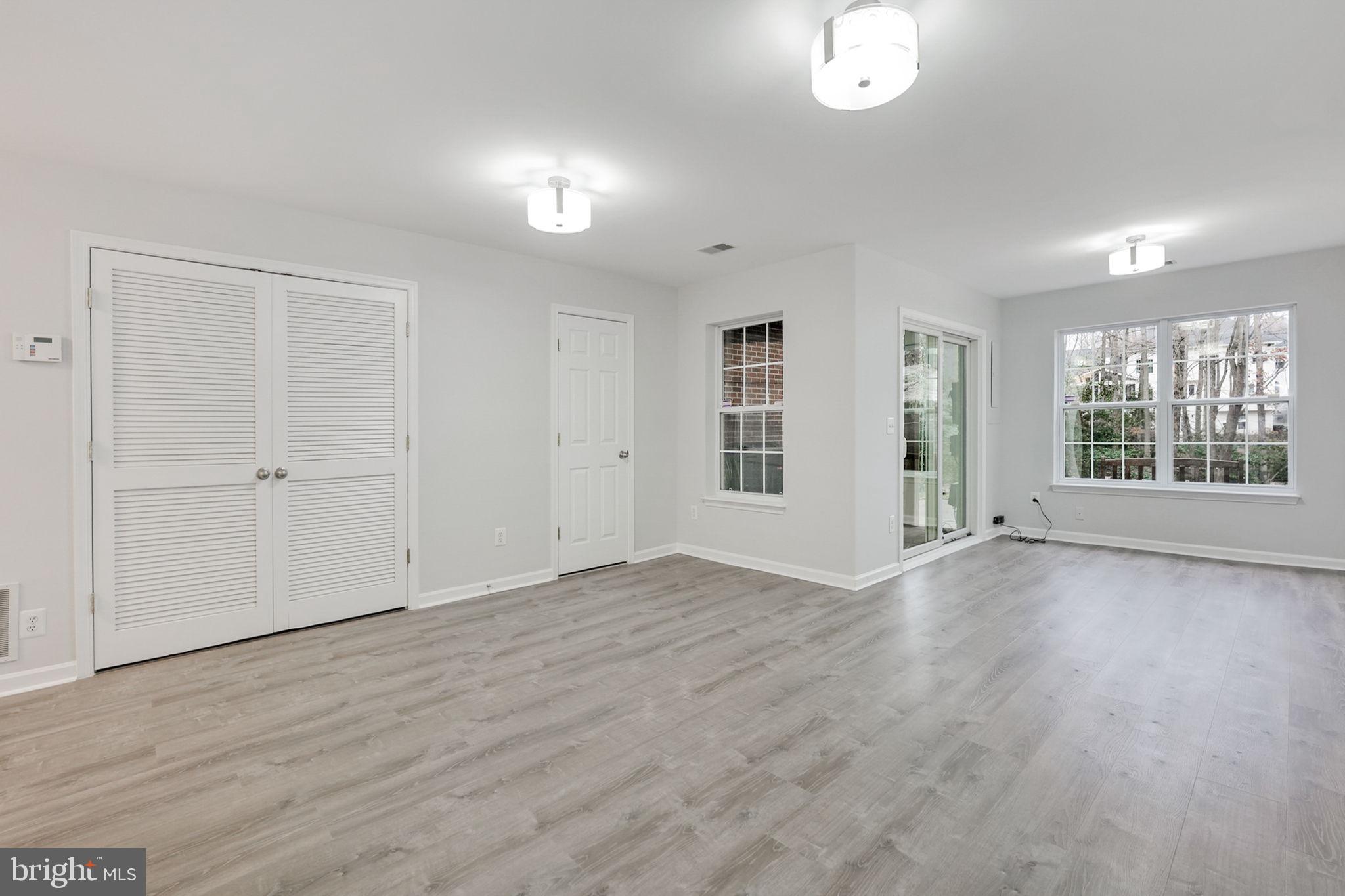 1207 Wild Hawthorn Way Reston, VA 20194 - Photo 33 of 40 Gallery Image 33