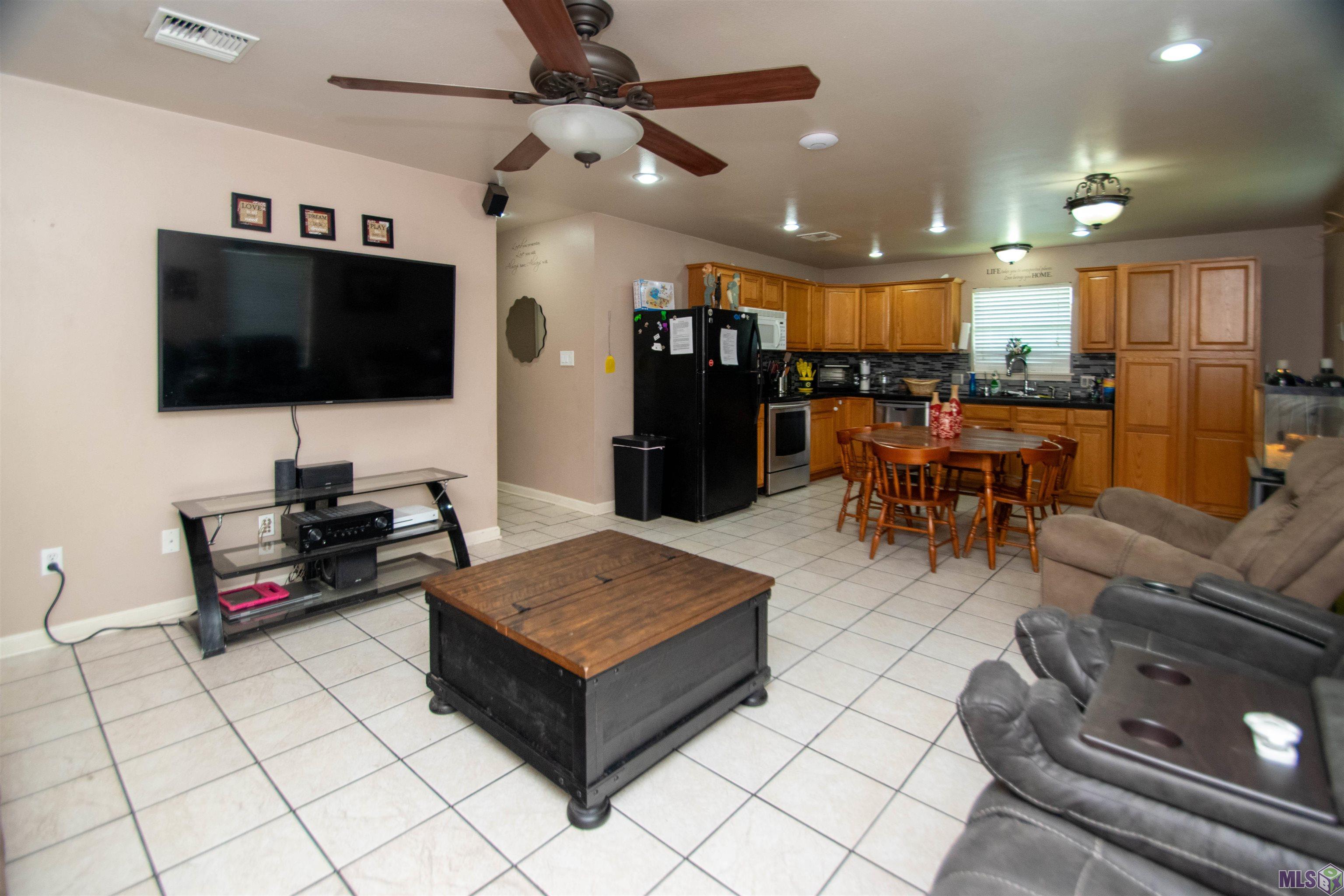 407 Tiffany Street Patterson, LA 70392 - Photo 3 of 16