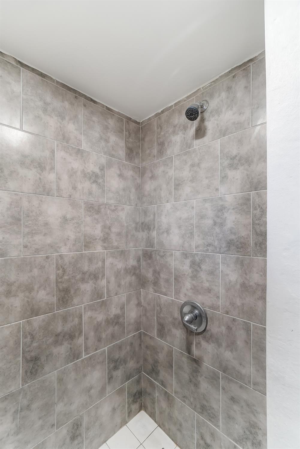 891 Ridgeway Avenue Cincinnati, OH 45229 - Photo 36 of 47 Gallery Image 36