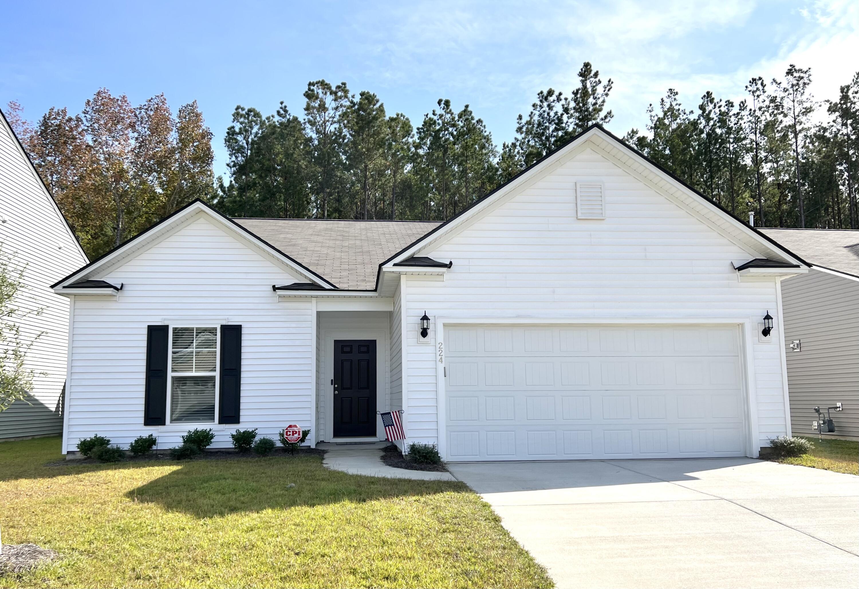 224 Hayworth Road Summerville, SC 29486 - Photo 1 of 21 8A8B2234-E2C6-450F-9900-35FD6DF81313