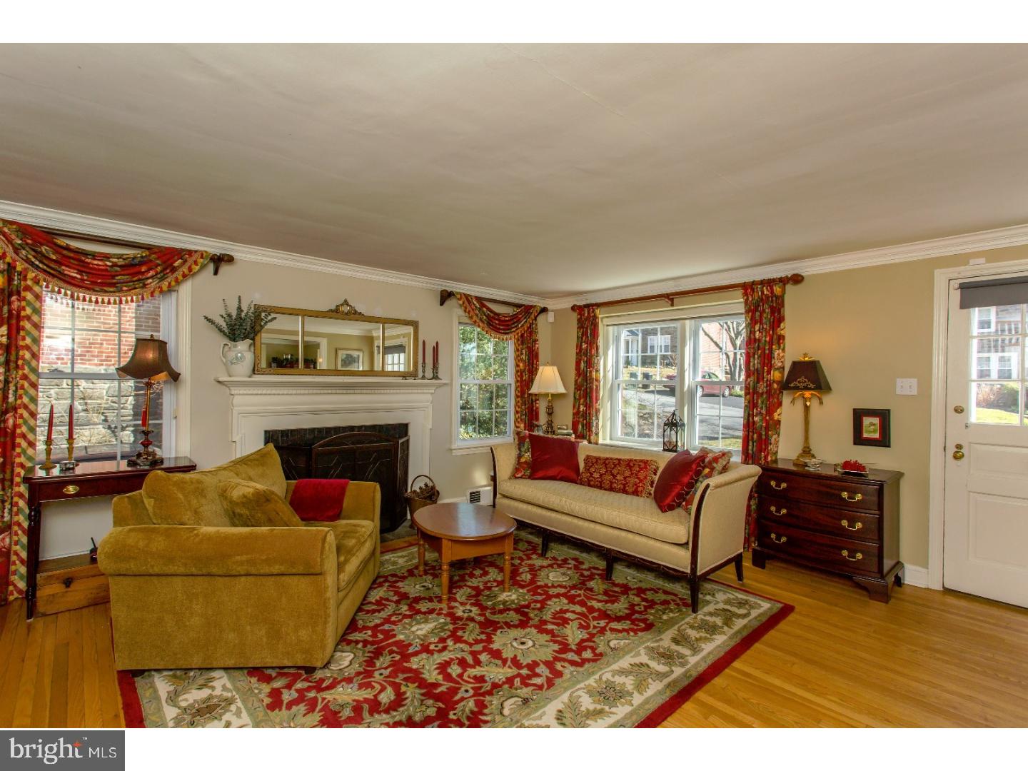 1006 Hampstead Road Wynnewood, PA 19096 - Photo 3 of 25