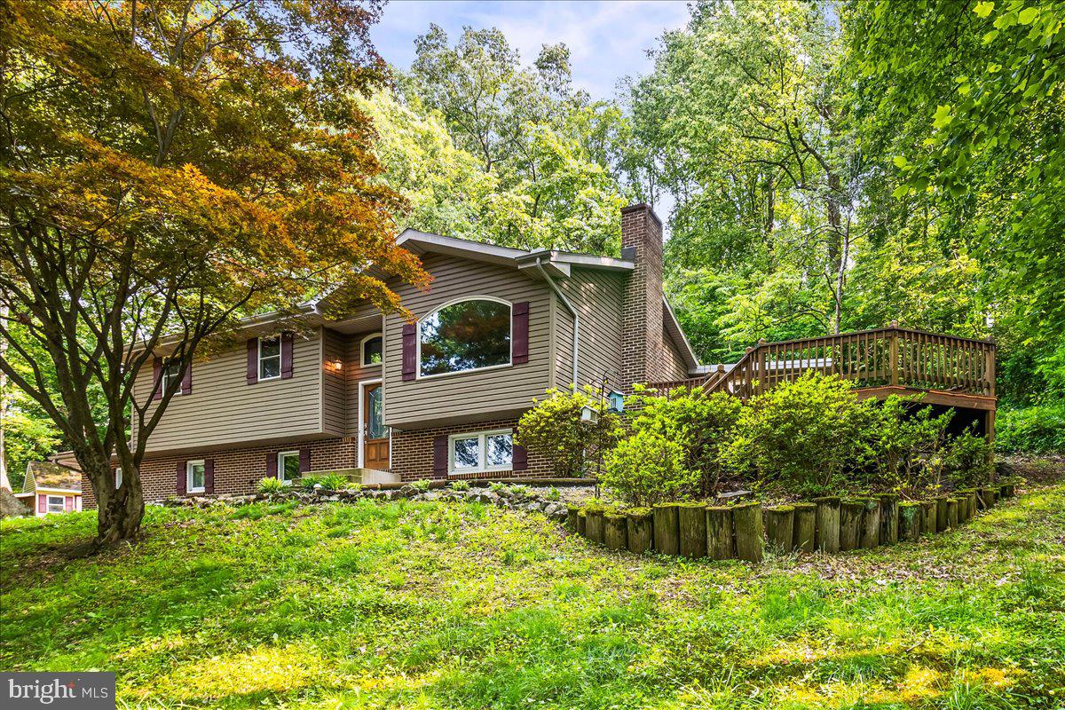 102 Ironmaster Road Lebanon, PA 17042 - Photo 2 of 42