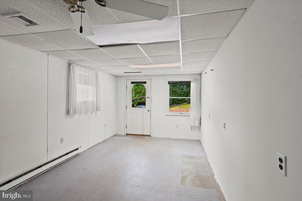 102 Ironmaster Road Lebanon, PA 17042 - Photo 32 of 42