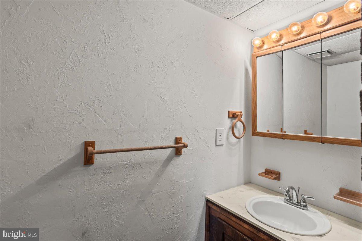 102 Ironmaster Road Lebanon, PA 17042 - Photo 34 of 42