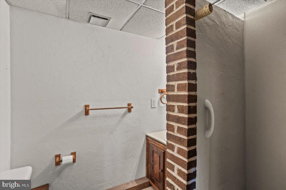 102 Ironmaster Road Lebanon, PA 17042 - Photo 35 of 42