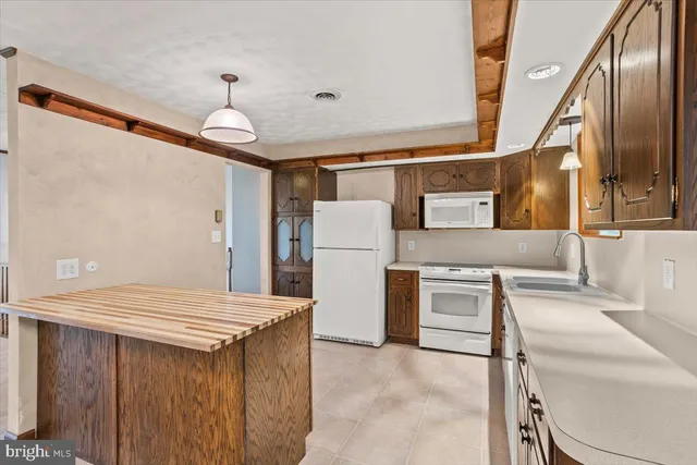 $398,166 | 102 Ironmaster Road, Lebanon, PA 17042