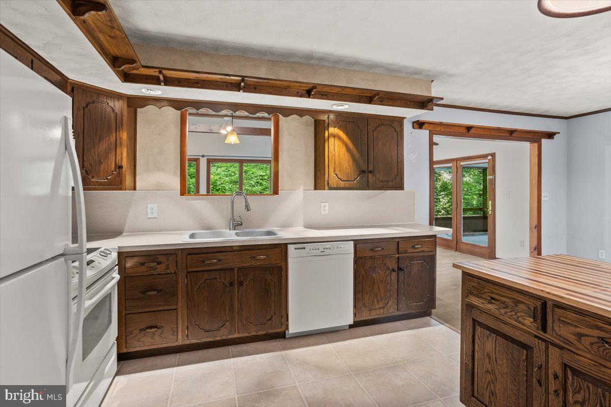 102 Ironmaster Road Lebanon, PA 17042 - Photo 10 of 42