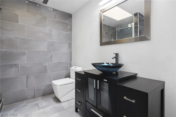 $1,750 | 2851 South Valley View Boulevard, Unit 1120, Las Vegas, NV 89102