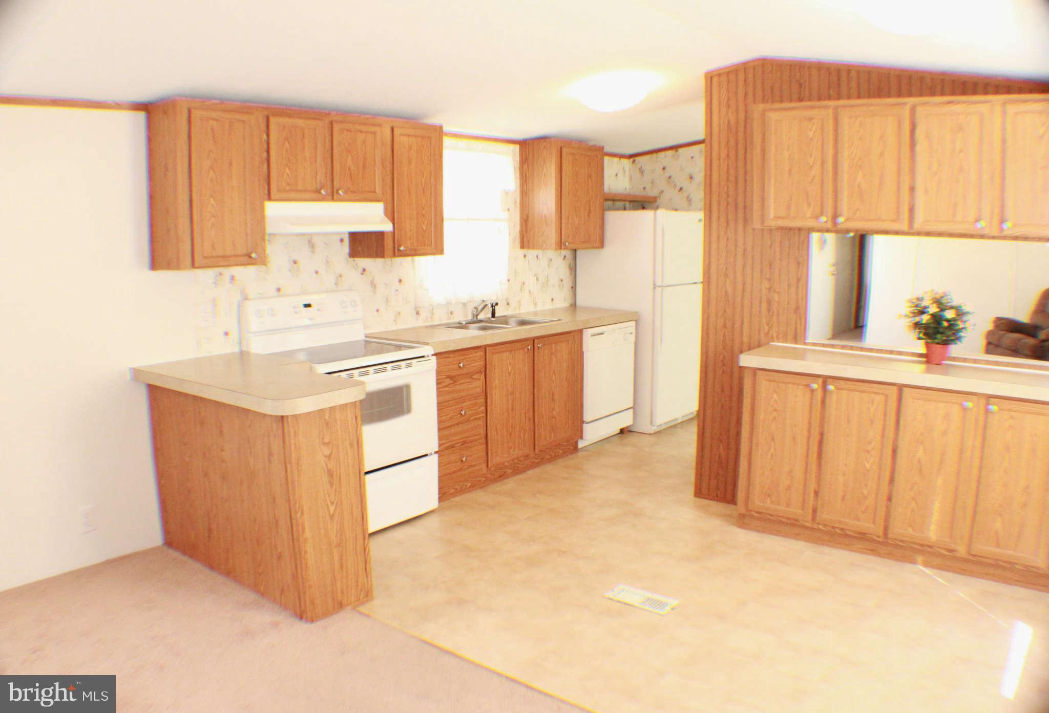 56 Shore Road Edgemere, MD 21219 - Photo 11 of 24 Kitchen