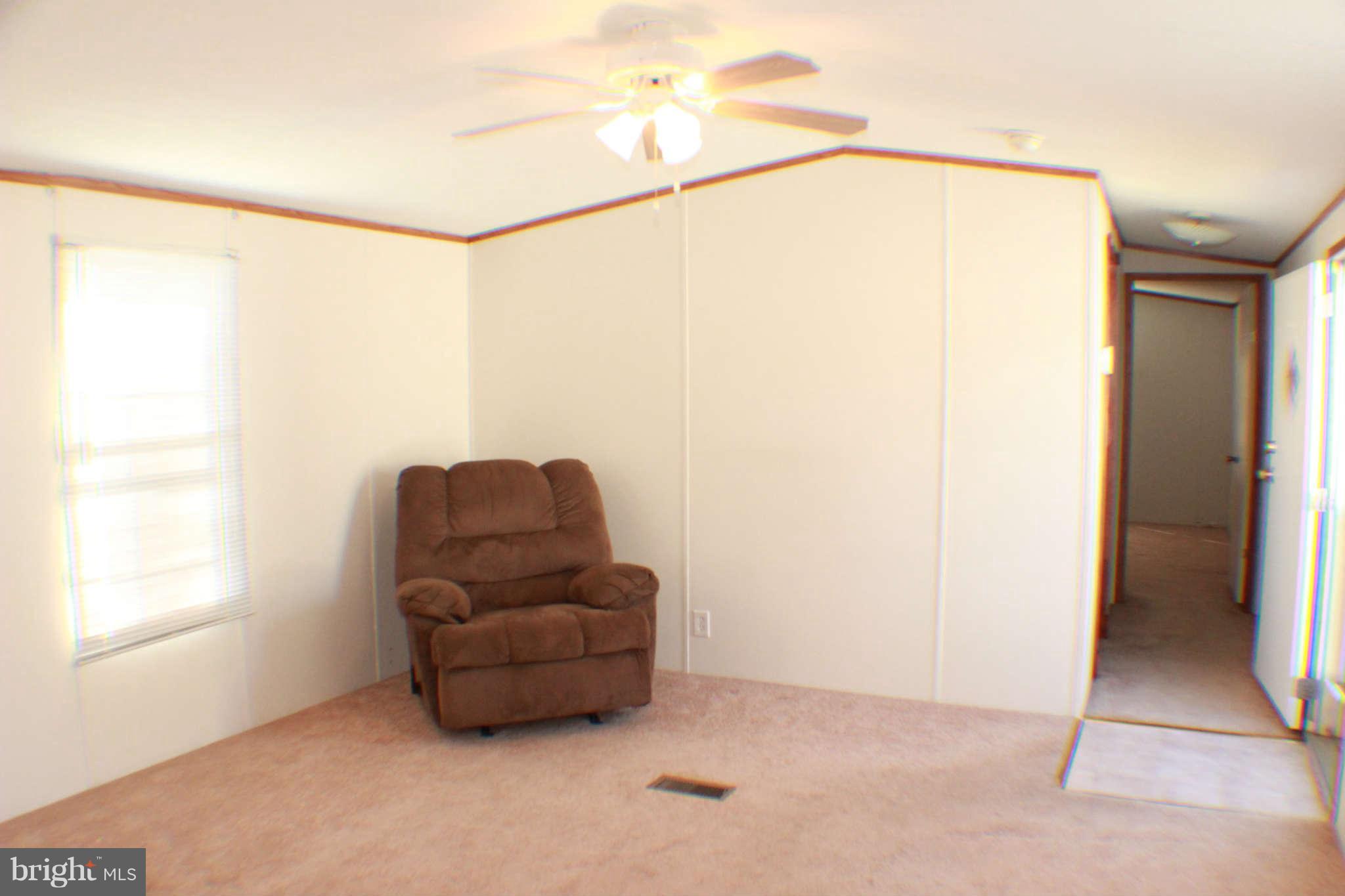 56 Shore Road Edgemere, MD 21219 - Photo 8 of 24 Living Room