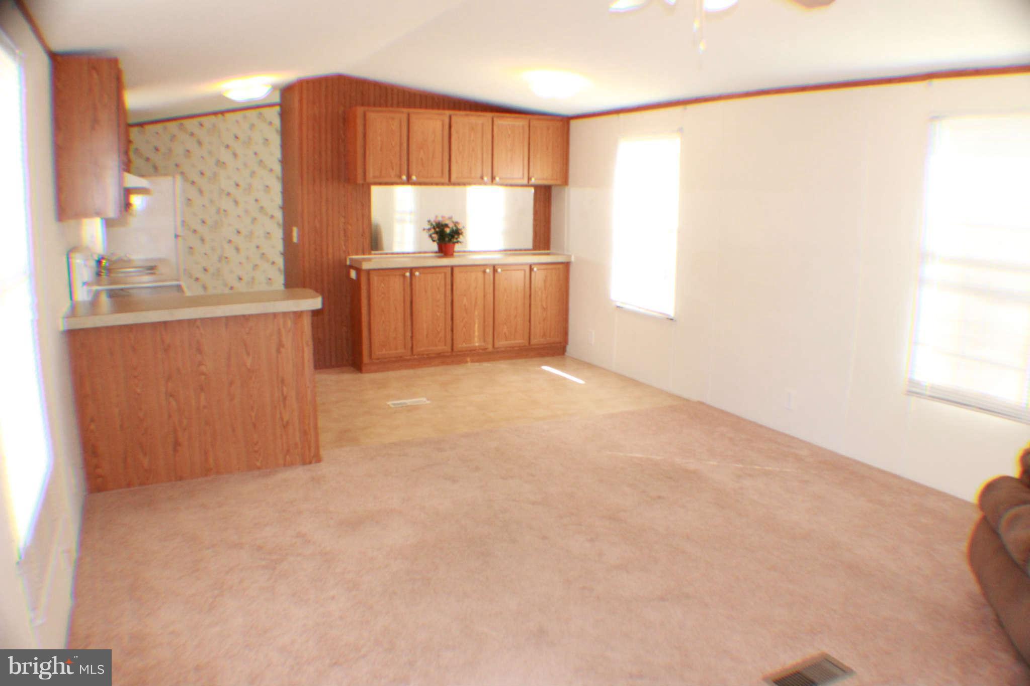 56 Shore Road Edgemere, MD 21219 - Photo 9 of 24 Living Room