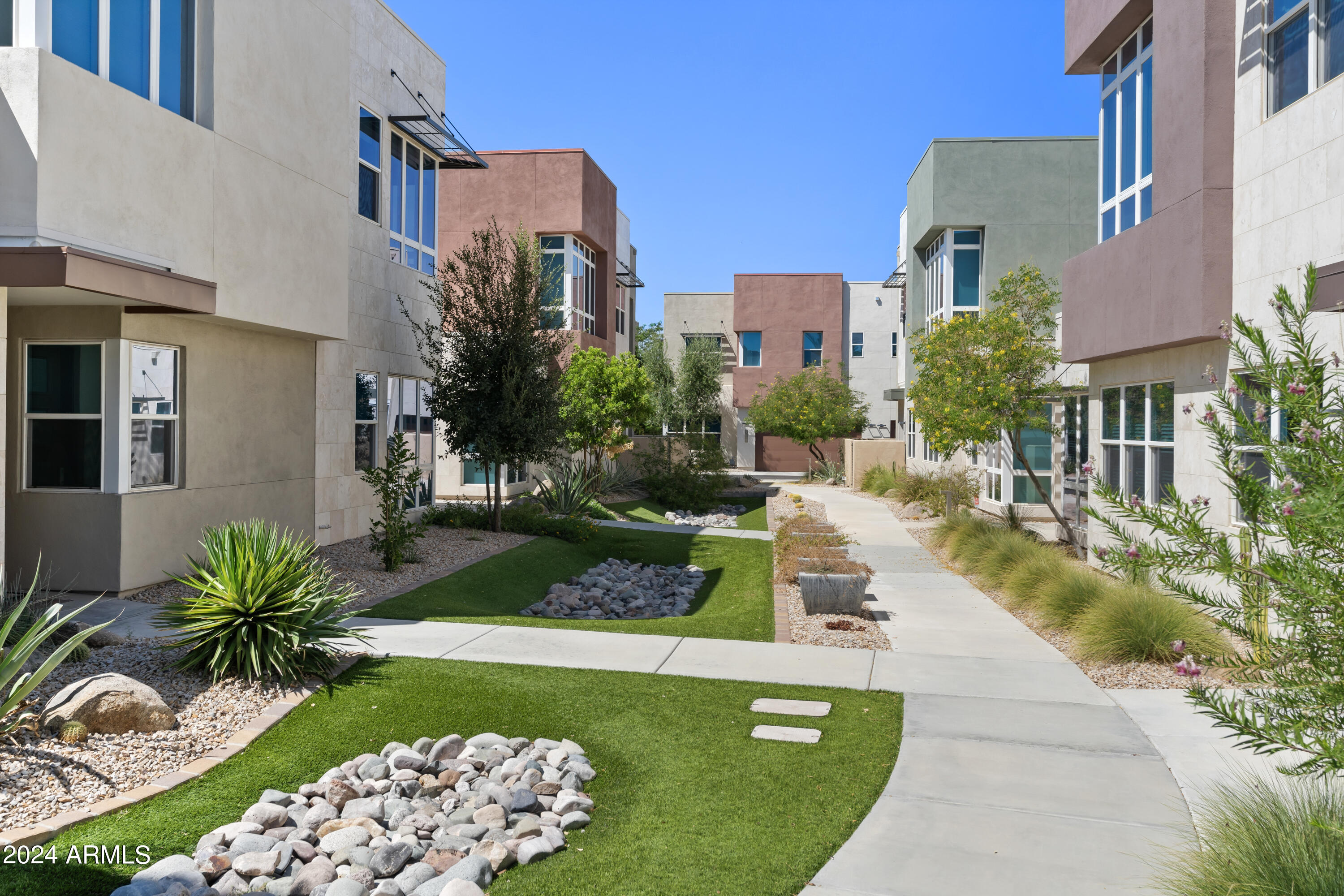 9001 East San Victor Drive, Unit 2027 Scottsdale, AZ 85258 - Photo 1 of 44 Walkway
