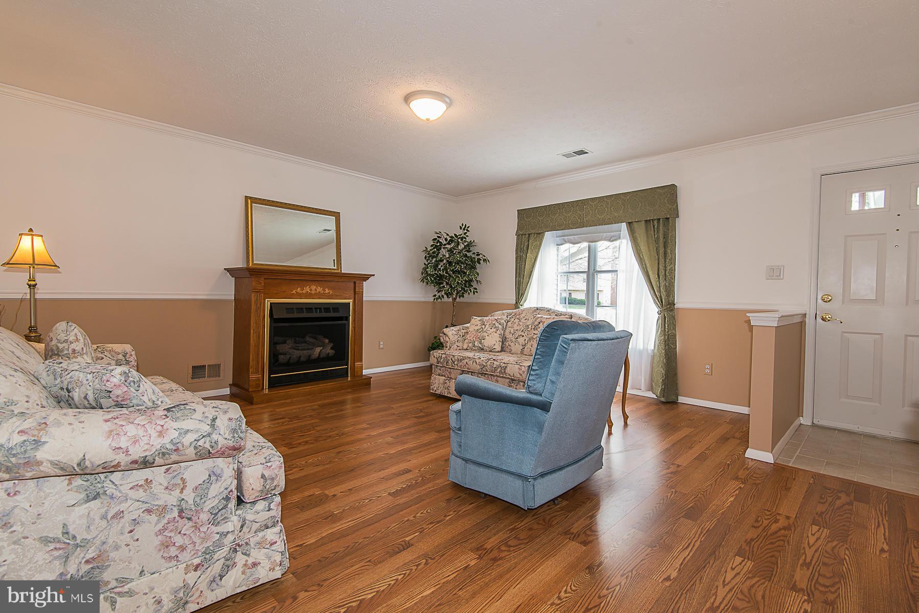 8220 Grainfield Road Severn, MD 21144 - Photo 12 of 30 Living Room