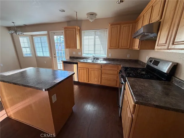 $1,400 | 19405 Mountain Hidden Valley Lake, Hidden Valley Lake, CA 95467