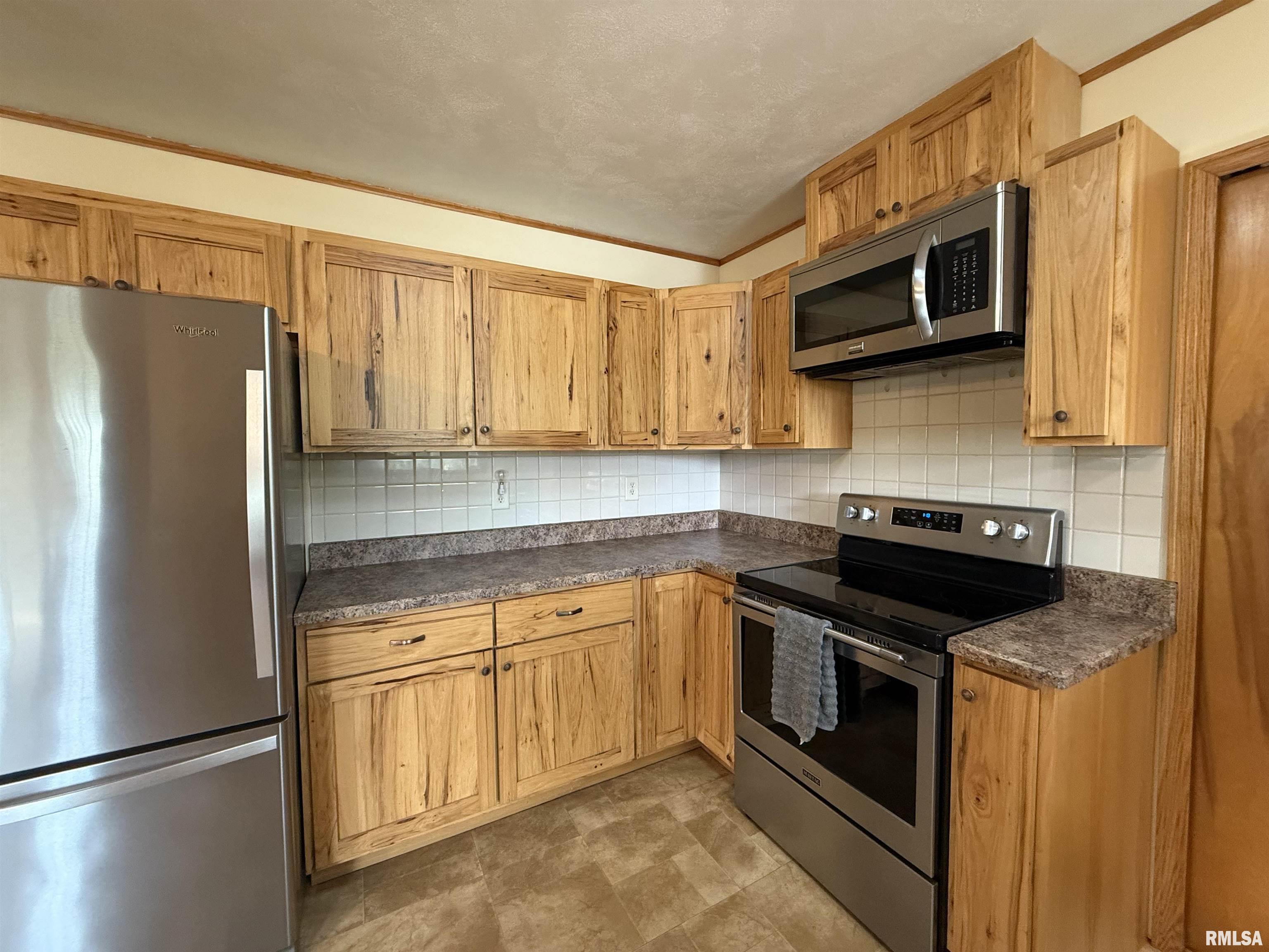 16265 East Cherokee Road Cuba, IL 61427 - Photo 18 of 51